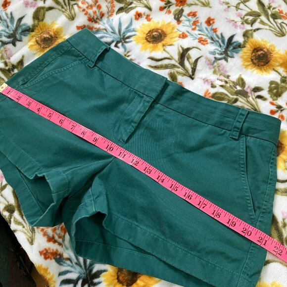 J. Crew Chino Shorts Womens 8 Green 3 inch Classic Preppy Twee Summer Flat Front - Picture 7 of 11